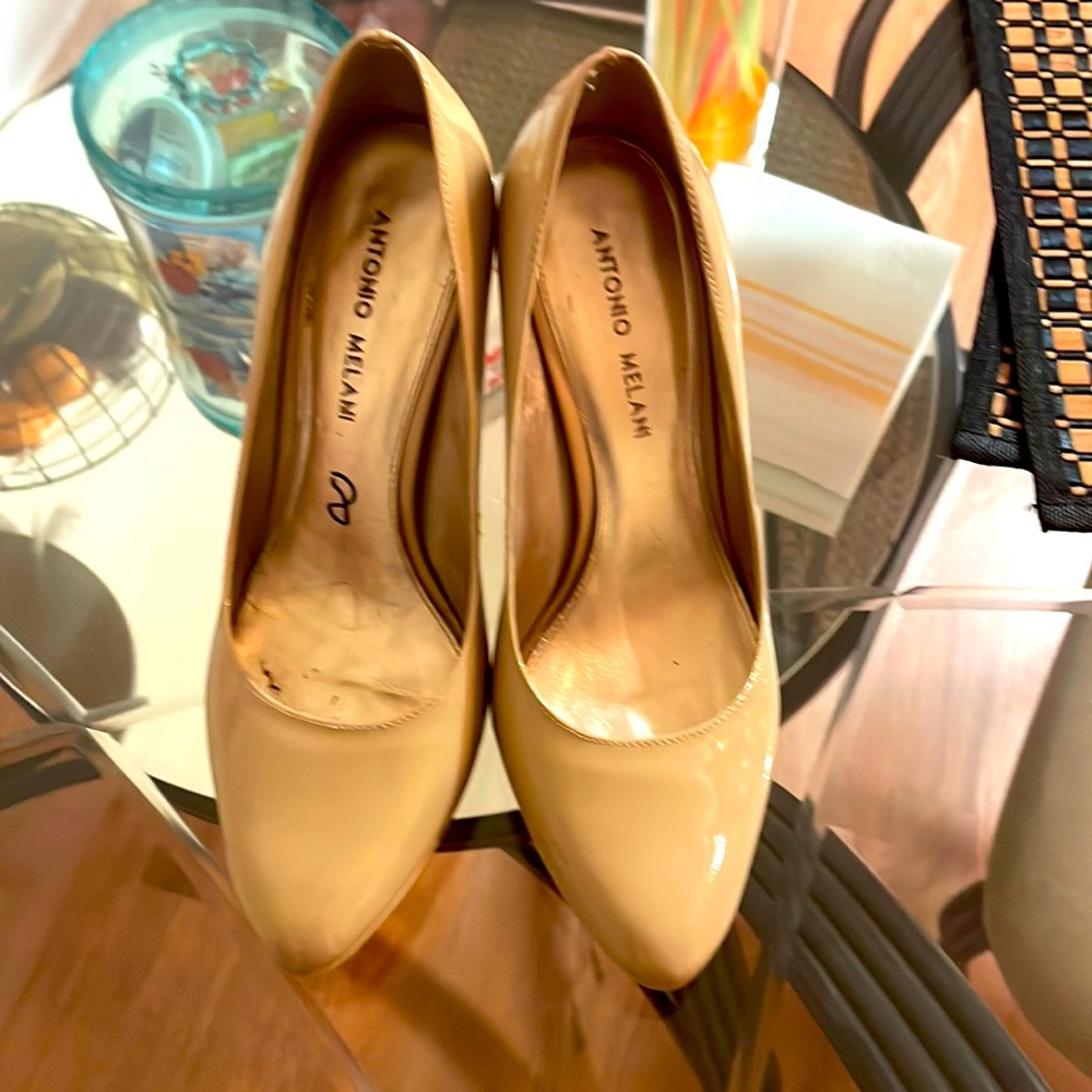 Antonio Melani, Cream women shoe size 7.5 M